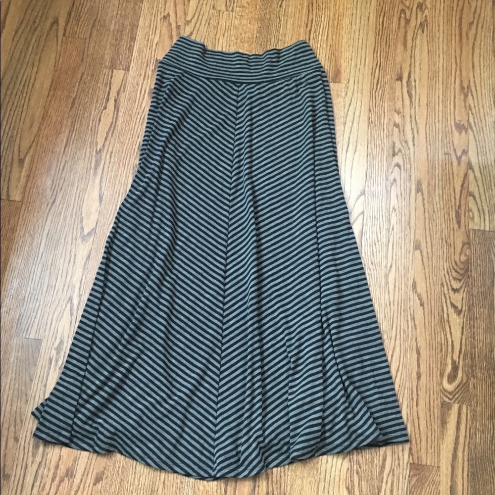 AGB/Skirt